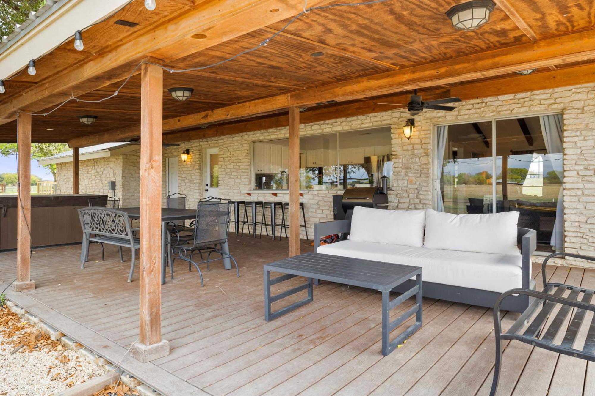 Farm Retreat With Jacuzzi, Fire Pit, Mini Goats, Mini Ponies And Mini Cows Villa San Marcos Szoba fotó